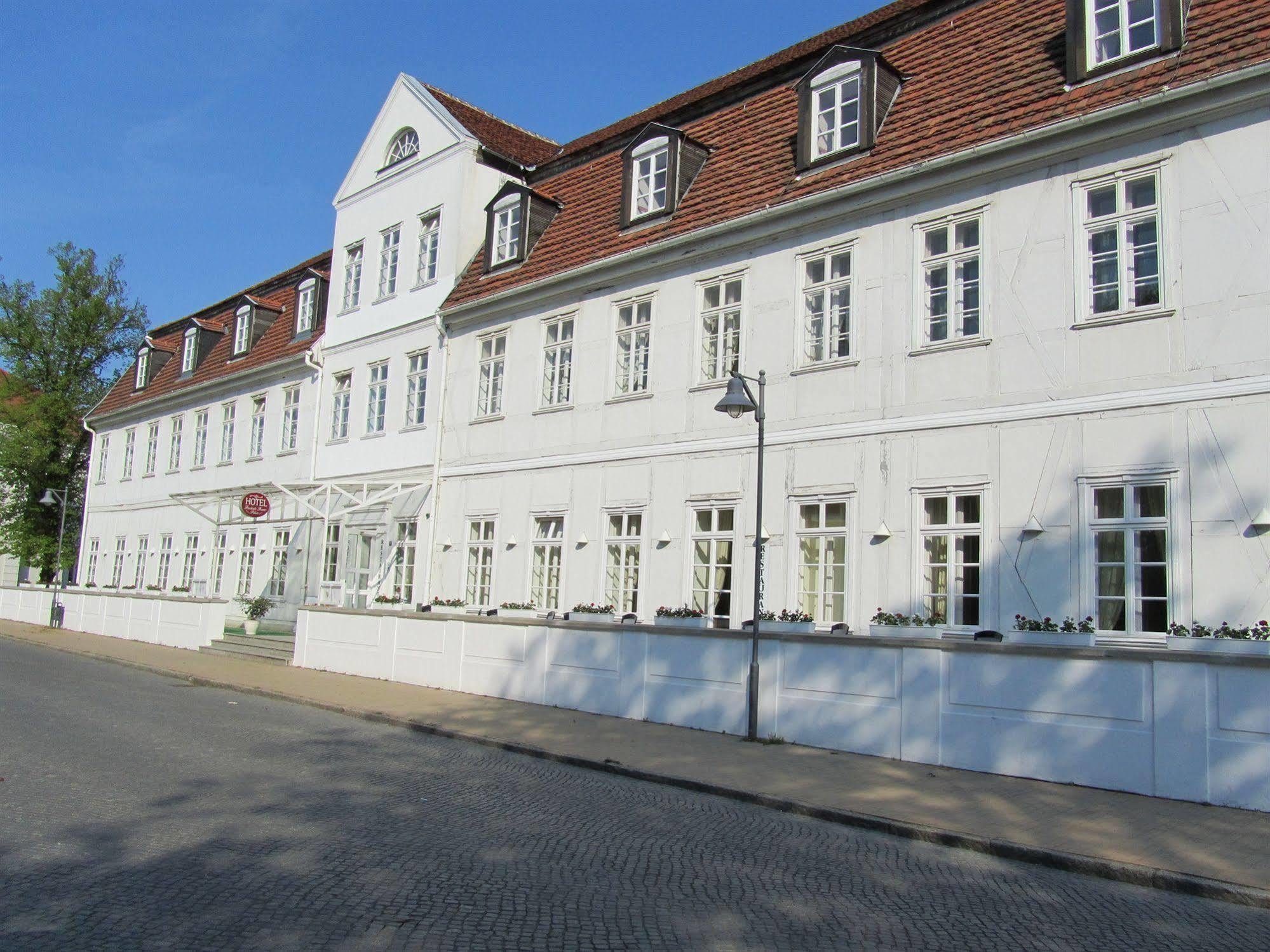 Friedrich Franz Palais 호텔 바트 도베란 외부 사진